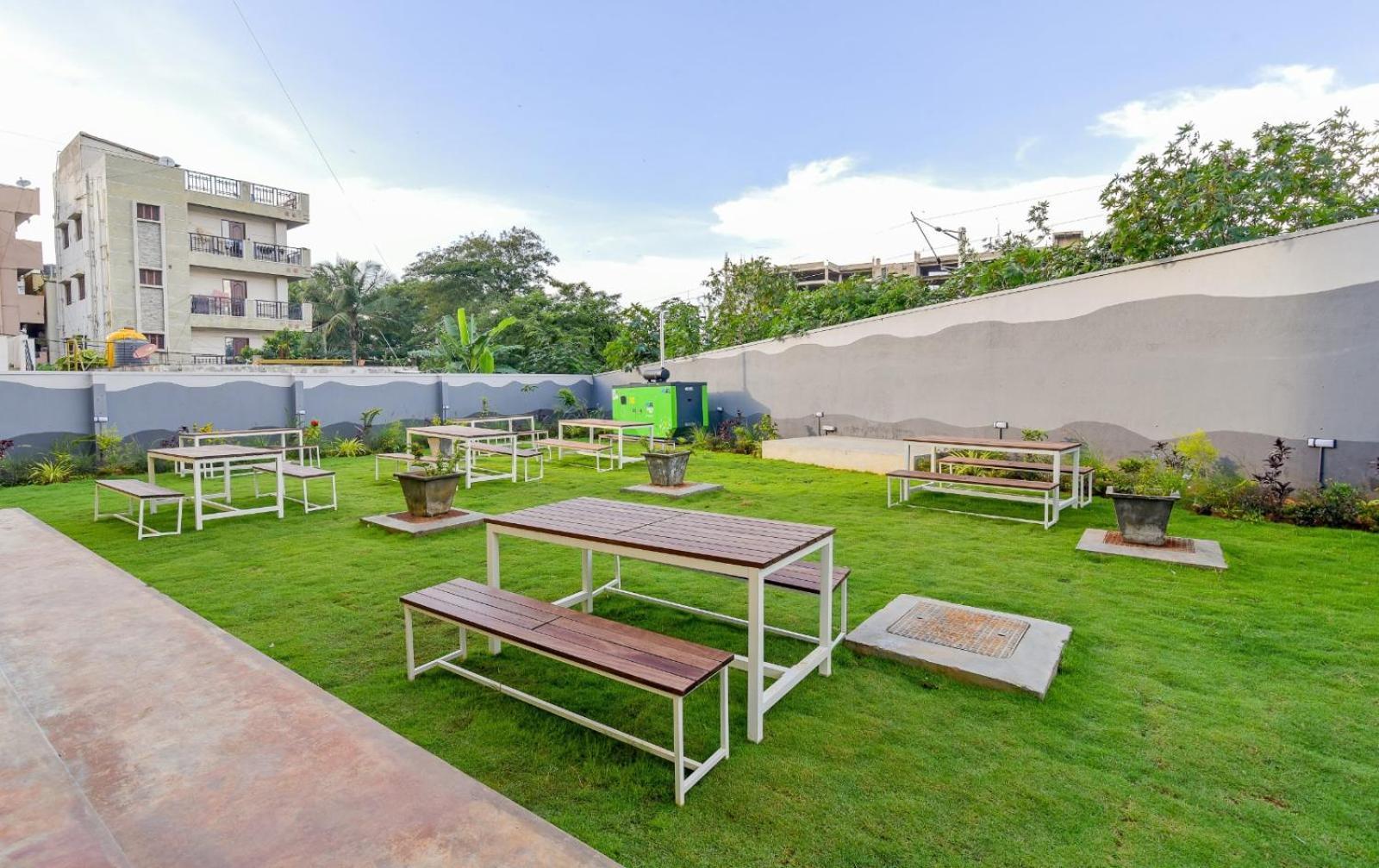 C Suites - Signature Towers Bangalore Extérieur photo
